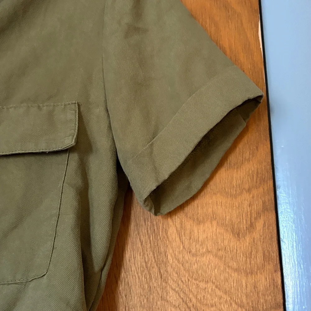 Bershka Olive Green Button Up Crop Top - Picture 6 of 7